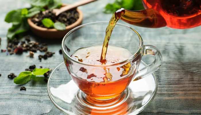 Black tea benefits for heart health weight loss skin care and acne issue  SMI | Black tea benefits: काली चाय पीने से होते हैं शरीर को यह लाभ, जानकर  हो रह जाएंगे