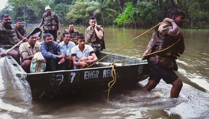 Assam Floods: असम में बाढ़ ने ढाया सितम, दो पुलिसकर्मियों की गई जान 