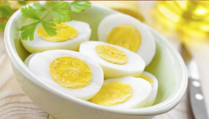जिम जाने वाले हो जाएं अलर्ट, ज्यादा उबले हुए अंडे खाने से भी हो सकता है साइड इफेक्ट