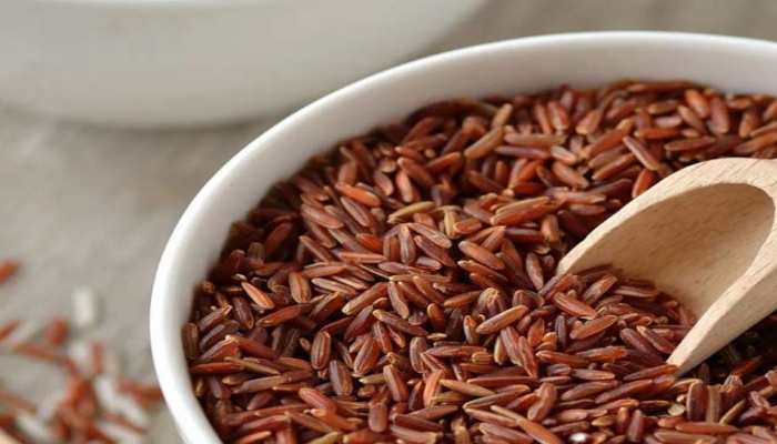 Brown Rice: ब्राउन राइस खाने से ब्लड प्रेशर रहता है कंट्रोल, जानें इसके गजब के फायदे
