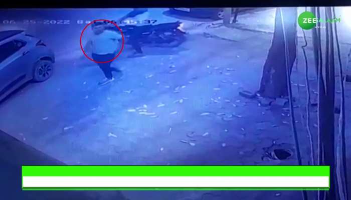 Video: अस्पताल के सामने से हुई बाइक चोरी, देखें वीडियो