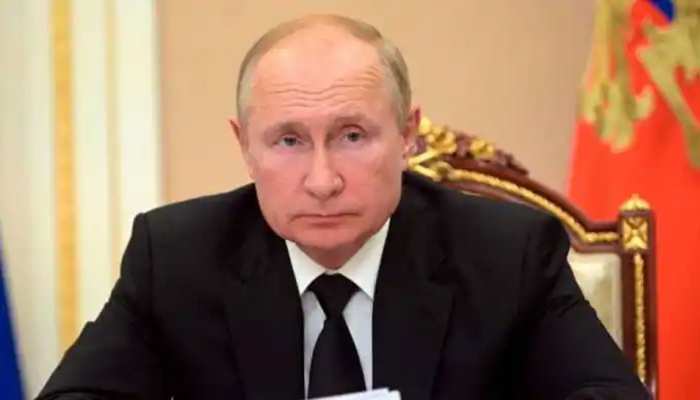यूक्रेन से जंग के बीच रूस छोड़ने जा रहे हैं राष्ट्रपति पुतिन! सामने आई ये वजह
