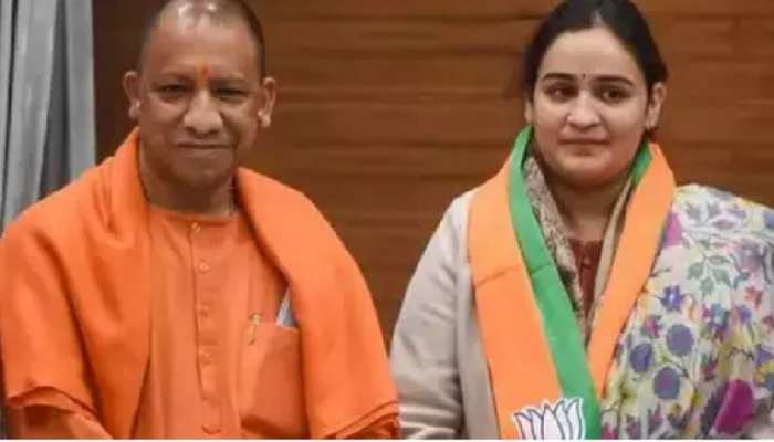 आजमगढ़ और 'आजम' के 'गढ़' में हुई BJP की जीत,जानें क्या बोलीं यादव खानदान की छोटी बहू