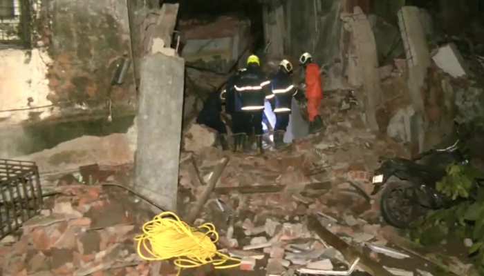 मुंबई के कुर्ला में 4 मंजिला बिल्डिंग ढही, 7 लोग निकाले गए; बचाव कार्य जारी