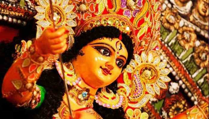 Gupta Navratri 2022: मां कात्यायनी की पूजा की आसान विधि, शहद चढ़ाकर जपें ये मंत्र