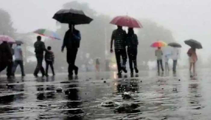 madhya pradesh weather updates monsoon activity heavy rain yellow alert in  12 districts stmp | MP Weather Update 2022: मौसम विभाग की चेतावनी! एमपी के 12  जिलों में भारी बारिश का येलो