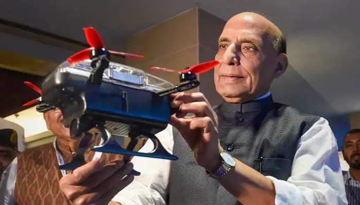 झुंड बनाकर ड्रोन से हमला, छिपे हथियार, भारतीय सेना की इस तकनीक से कांपेंगे दुश्मन