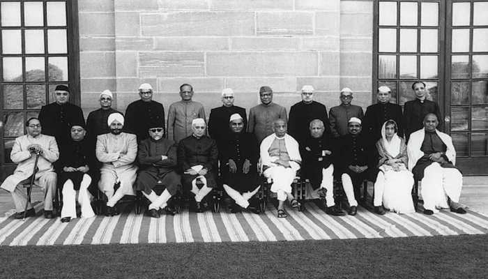 आजाद भारत के पहले PM तो नेहरू बने, लेकिन कैबिनेट मंत्री कौन थे? कैसा था मंत्रिमंडल
