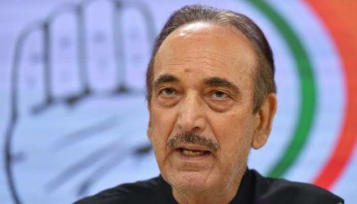 ghulam nabi azad left congress resigh from primary membership of the party | Ghulam Nabi Azad Resign: गुलाम नबी आजाद ने 'भारत जोड़ो से पहले कांग्रेस जोड़ो' कहकर दिया पार्टी को झटका,