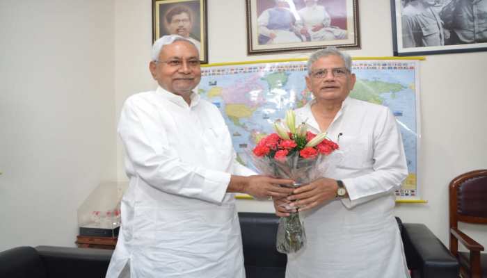 CM Nitish Kumar met Sitaram Yechury says we are together | CM Nitish Delhi Visit: सीताराम येचुरी से मिले CM नीतीश कुमार, कहा-हम साथ हैं | Hindi News, पटना