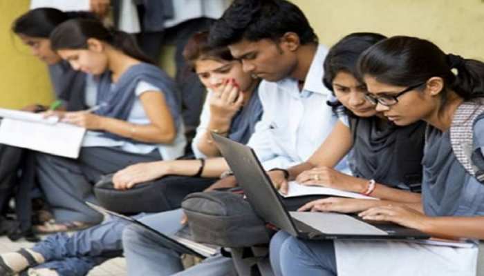 IBPS Clerk Result 2022: आईबीपीएस परीक्षा का जारी हुआ परिणाम, ऐसे देखें स्कोर