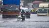 Delhi-NCR में बारिश से सड़कों पर जाम, गुरुग्राम में WFH तो वहीं नोएडा में स्कूल बंद