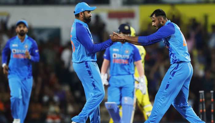 IND vs AUS LIVE Score: टीम इंडिया को मिली सबसे बड़ी सफलता, कैमरन ग्रीन हुए आउट