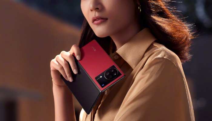 Vivo के इस धाकड़ फोन ने बढ़ाई Samsung की टेंशन! स्टाइलिश डिजाइन और धांसू कैमरा