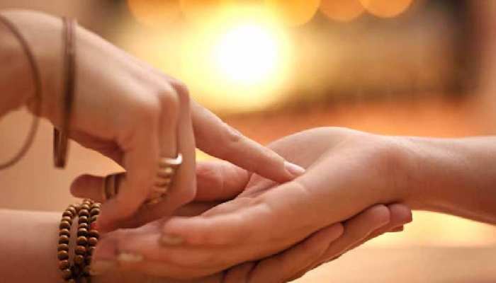 Hand Palmistry People with this type of hands are very ...