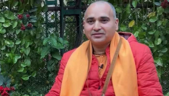 sandeep kumar bhatt how an iit delhi topper become saint swami sundar gopal  das an unique story zngp | आईआईटी का गोल्ड मेडलिस्ट क्यों बन गया संन्यासी,  खुद खोल दिया राज |