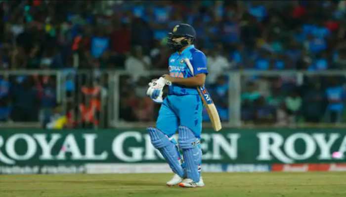 IND vs SA T20 Live: टीम इंडिया की खराब शुरुआत, कप्तान रोहित शर्मा बिना खाता खोले हुए आउट