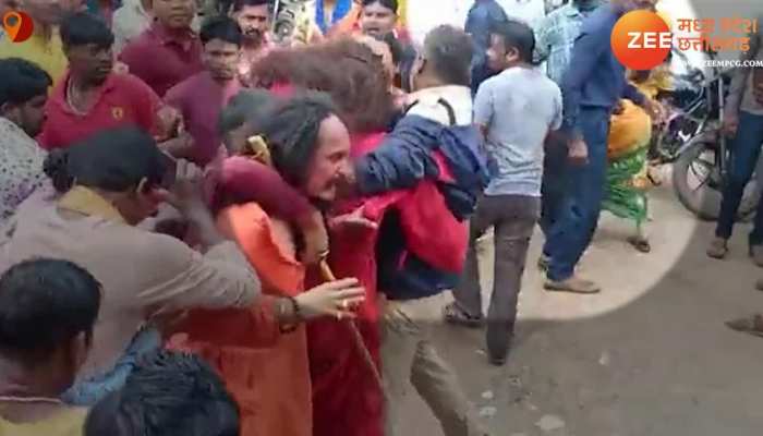 छत्तीसगढ़ के दुर्ग में भीड़ ने 3 साधुओं को पीटा, बच्चा चोर होने का शक VIDEO