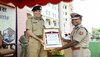 95 पुलिस अफसरों का सम्मान, DGP लाठर ने दिनेश एमएन और जोस मोहन को दिया पुलिस पदक