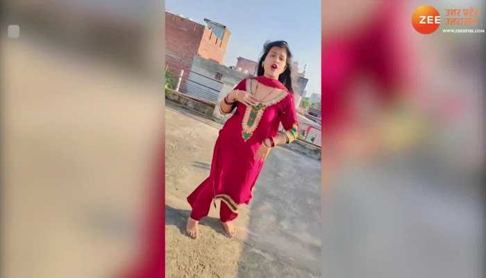 Desi Bhabhi Ka Dance: देसी भाभी ने 