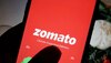 Zomato से आए खाने को खाकर बीमार हुआ कस्टमर, रिव्यू में लिखी ऐसी चीज कि हटाना पड़ा