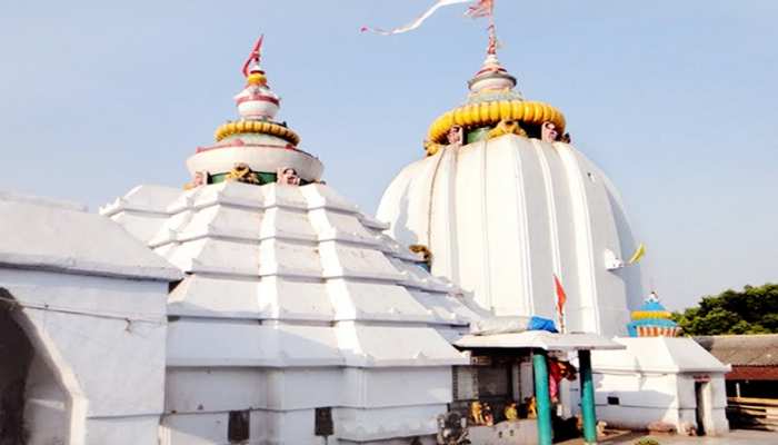 Dhabaleswar: ଖାଁ ଖାଁ ଧବଳେଶ୍ବର ପୀଠ,ଭର୍ଚ୍ଚୁଆଲି ଚାଲିଛି ମହାଦେବଙ୍କ ଦର୍ଶନ