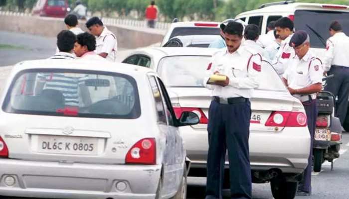 Delhi-NCR में पुरानी कार के मालिकों के लिए खुशखबरी! नहीं कटेगा 20 हजार का चालान