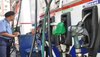 Petrol Price Today: फ‍िर ग‍िरे क्रूड ऑयल के दाम, पेट्रोल-डीजल पर तेल कंपन‍ियों ने आम आदमी को दी राहत!