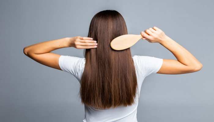hair mask for hair growth home remedy for silky shiny long hair use  aloevera and castor oil hair mask | Hair Growth: बालों में आएगी हीरे सी  चमक, कमर तक हो जाएंगे