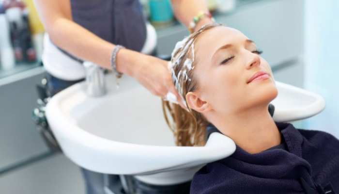 Hair Wash Dos and Donts correct way to avoid Damage Mild Shampoo Conditioner Water Dryer Baldness | Hair Care Tips: बाल धोते वक्त इन स्टेप्स को न करें मिस, वरना बढ़ जाएगा Hair Wash Dos and Donts correct way to avoid Damage Mild Shampoo Conditioner Water Dryer Baldness | Hair Care Tips: बाल धोते वक्त इन स्टेप्स को न करें मिस, वरना बढ़ जाएगा