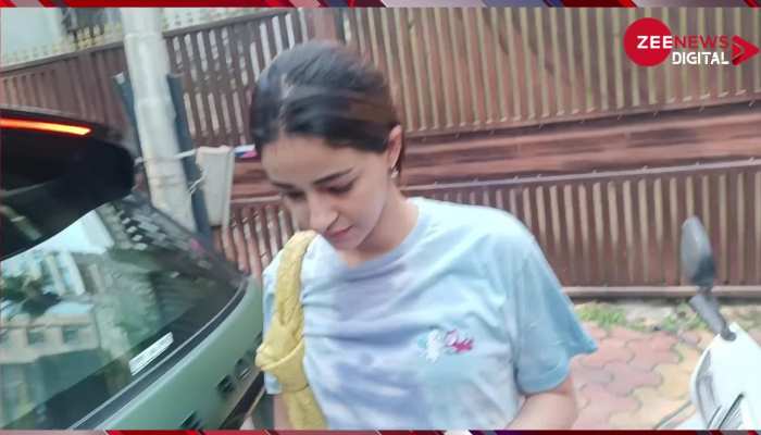 Ananya Panday हुई कैमरे में कैद, योगा लुक में लग रही है बेहद हॉट