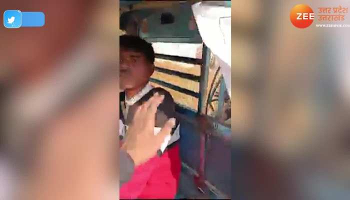 ई -रिक्शा से गांव में घूम- घूमकर बेची जा रही शराब, लाउडस्पीकर पर बताए जा रहे शराब पीने के फायदे