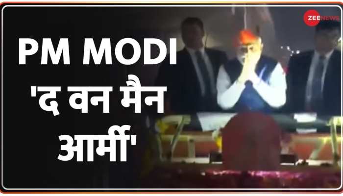 गुजरात में PM Modi का जलवा कायम, दोनों हाथों से स्वीकार किया 'जनता का अभिवादन'