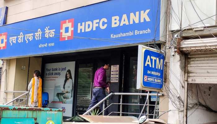 HDFC Bank के ग्राहकों के लिए बड़ा अपडेट, 1 जनवरी से बैंक नियमों में करेगा ये बदलाव