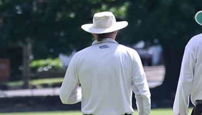 मैदान पर सरेआम PAK अंपायर और अंग्रेजी कप्तान के बीच 'गंदी बात', क्रिकेट शर्मसार
