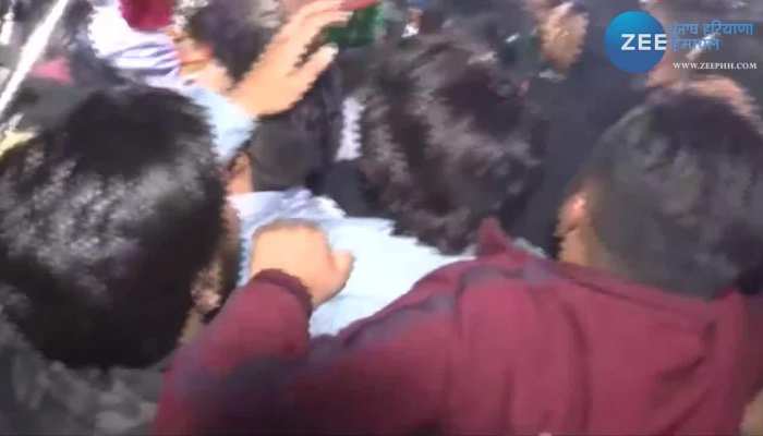 Himachal Congress CM: कांग्रेस मुख्यालय पहुंचीं प्रतिभा सिंह, CM के चेहरे पर होगी बैठक