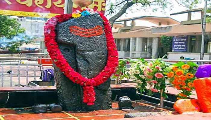 जरा-सी गलती कर देगी शनि देव को क्रोधित, दीपक जलाते समय रखें इन 5 बातों का खास ख्याल