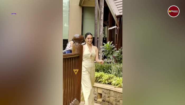 Kiara Advani ने बैकलेस ड्रेस में बढ़ाया इंटरनेट का पारा, अदाएं देख फैंस हुए फिदा