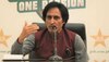 Ramiz Raja: ଭାରତକୁ ଧମକ ଦେଇଥିବା ରମିଜ ରାଜାଙ୍କ ହେବ ଛୁଟି, ଏହି ବ୍ୟକ୍ତି ହେବେ ନୂଆ PCB ଅଧ୍ୟକ୍ଷ!