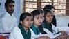 Himachal Pradesh: कैसे चलते होंगे बिना इमारत और बिना प्रिंसिपल वाले सैकड़ों स्कूल, बेहद बुरा है हाल