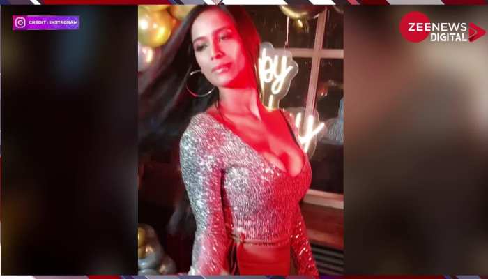 Poonam Pandey के हॉट लुक ने उड़ाए सबके होश, वीडियो देख फैंस हुए दीवाने