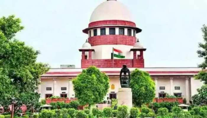 Supreme Court: ବଞ୍ଚିଗଲା ୫୦ ହଜାର ଲୋକଙ୍କ ଘର, ଭାଙ୍ଗିବା ଉପରେ ରୋକ ଲଗାଇଲେ ସୁପ୍ରିମକୋର୍ଟ