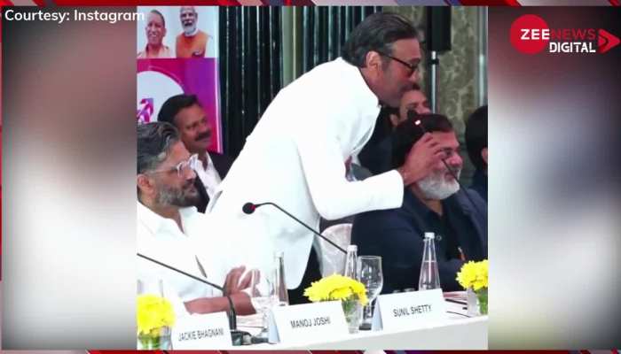 Jackie Shroff ने CM Yogi को जब बोला ‘थिएटर में पॉपकॉर्न की कीमत कम करो साहब’ तो क्यों हंसने लगे सबलोग ?