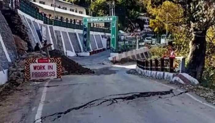 Joshimath crisis: जोशीमठ में प्रभावित परिवारों को 45 करोड़ देगी उत्तराखंड सरकार 