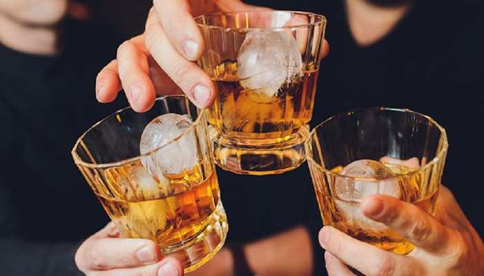 Alcohol Facts: शराब के नशे में लोग क्यों बोलते हैं English? रिसर्च में हुआ खुलासा