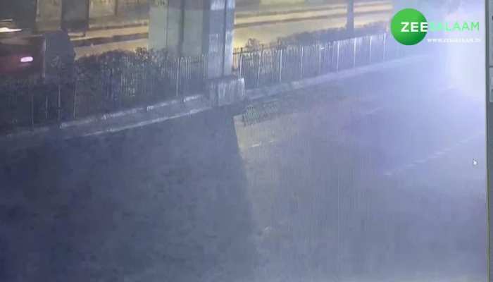 Delhi Accident Video: दिल्ली में हुई कंझावला जैसी एक और वारदात, कार और स्कूटी की टक्कर में हुई 1 की मौत!