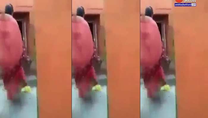 मंदिर के रोज 108 चक्कर लगाता है बैल, वायरल हो रहा अद्भुत वीडियो