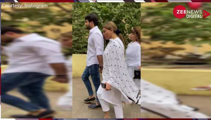पति Adil Khan बुरे वक्त में पत्नी Rakhi Sawant का हाथ थामे पहुंचे हॉस्पिटल, लोगों ने कहा- ऐसे वक्त में अपने ही देते हैं साथ