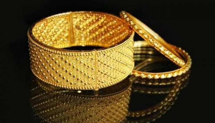 Gold Price 30 Jan: सस्ता सोना खरीदने का सुनहरा मौका, रिकॉर्ड रेट से इतनी गिरी कीमत
