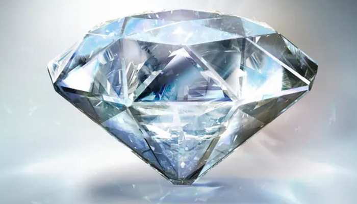 क्या हीरा चाटने से वाकई में हो जाती है मौत? ये सुनी-सुनाई बात है या बड़ा सच